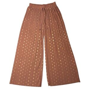Women’s Wide Leg/Flare Pleated Pants